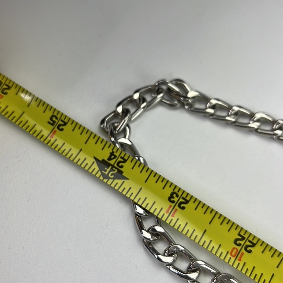 Fabulous TopTen Black Faux Fur Crossbody with Silver Chain - Picture 6 of 7